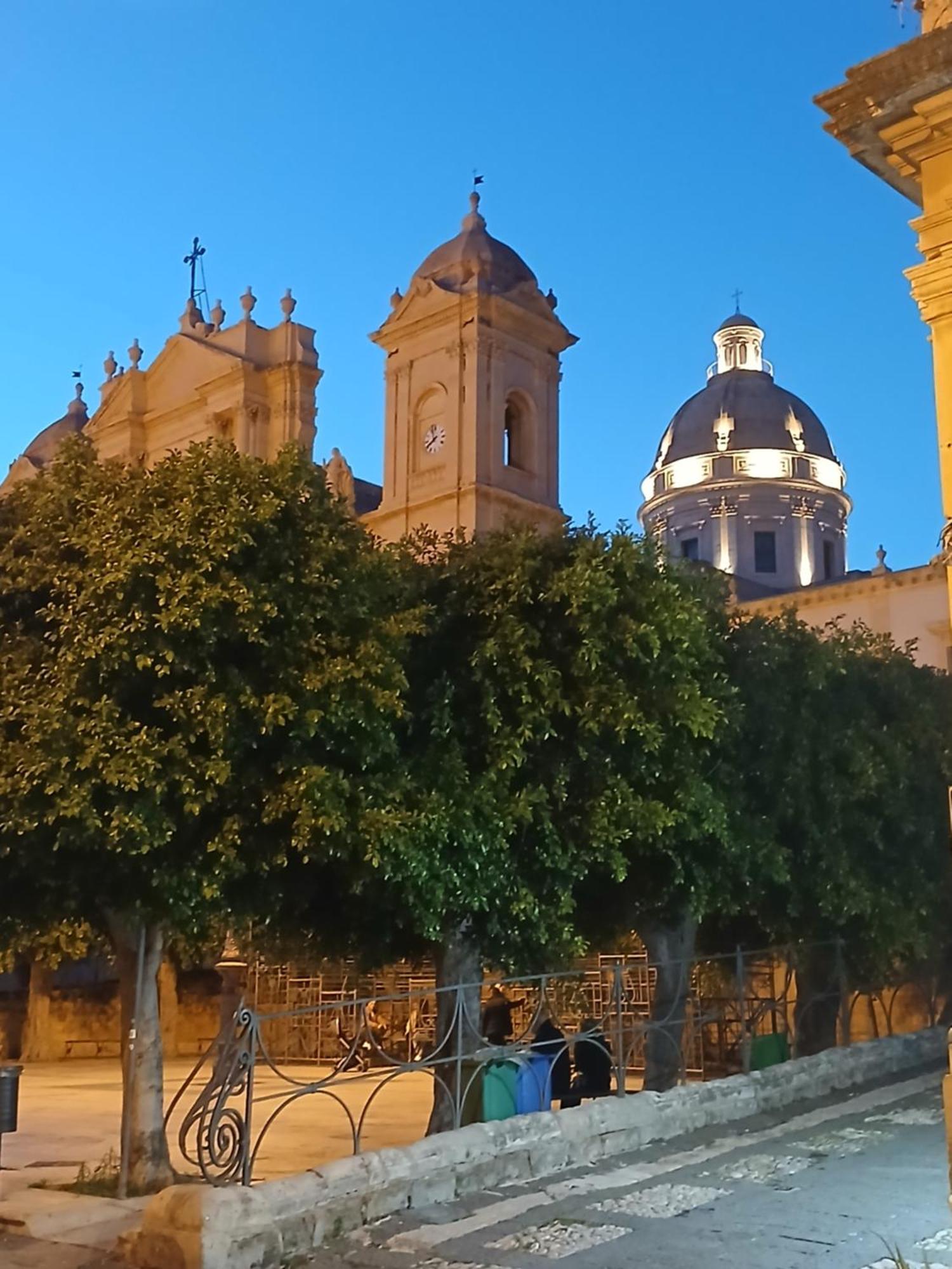 Casa Vacanza Zeus Noto Exterior foto